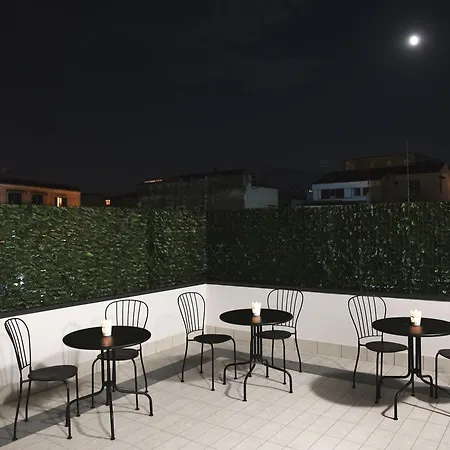 Gleda Deluxe ゲストハウス